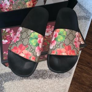 Gucci Shoes - Gucci Bloom slides Gucci Shoes - Gucci Bloom slides